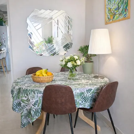 Cosy Away From Apartment Chayofa