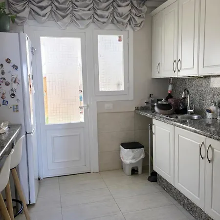 דירה Cosy Away From Chayofa